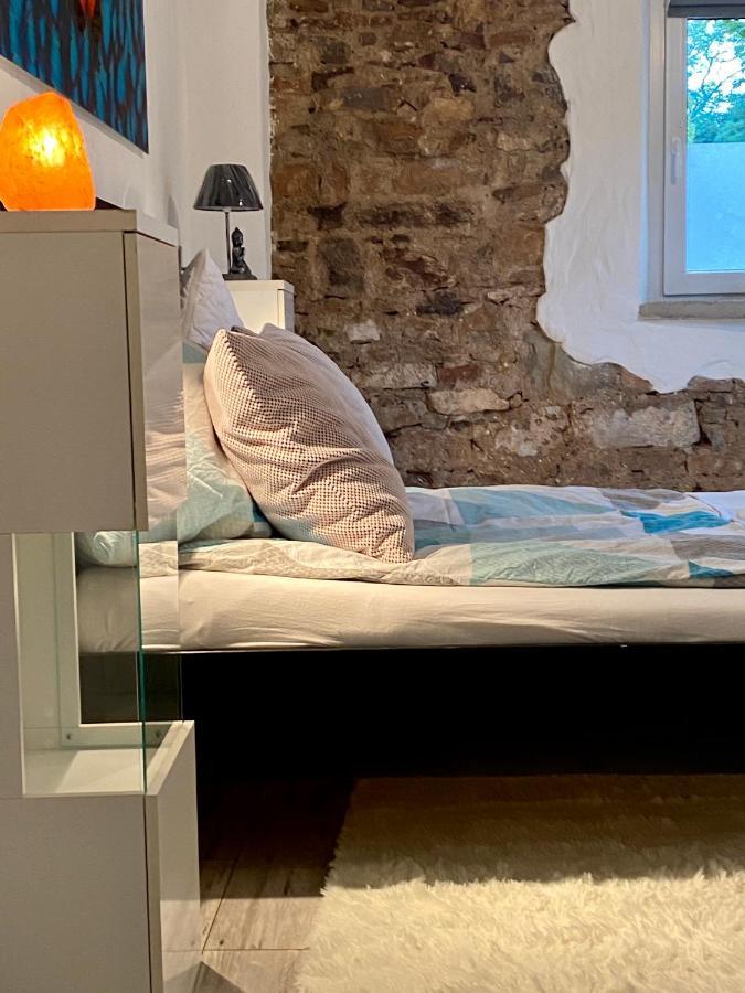 Eifelstein, Mit Whirlpool Und Ofen *